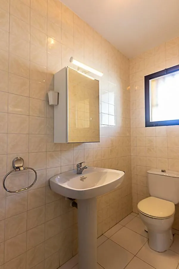 797 Holiday Rentals - Adosado Para 6 A 1 Min De La Playa Carihuela Torremolinos Holiday home